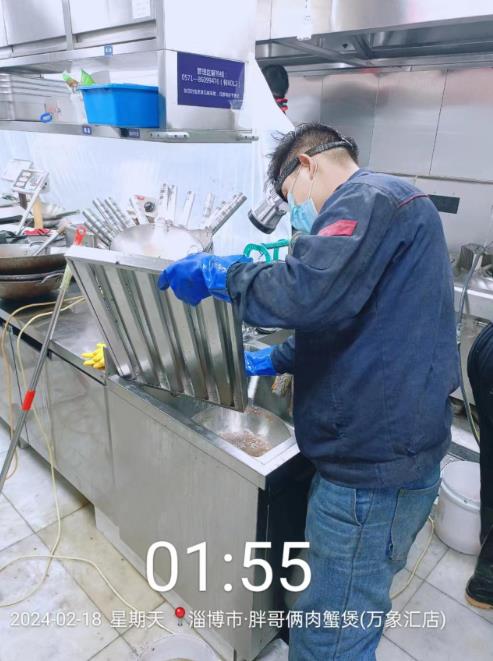 樂邦保潔-油煙管道清洗：胖哥倆（萬象匯店）清洗完成